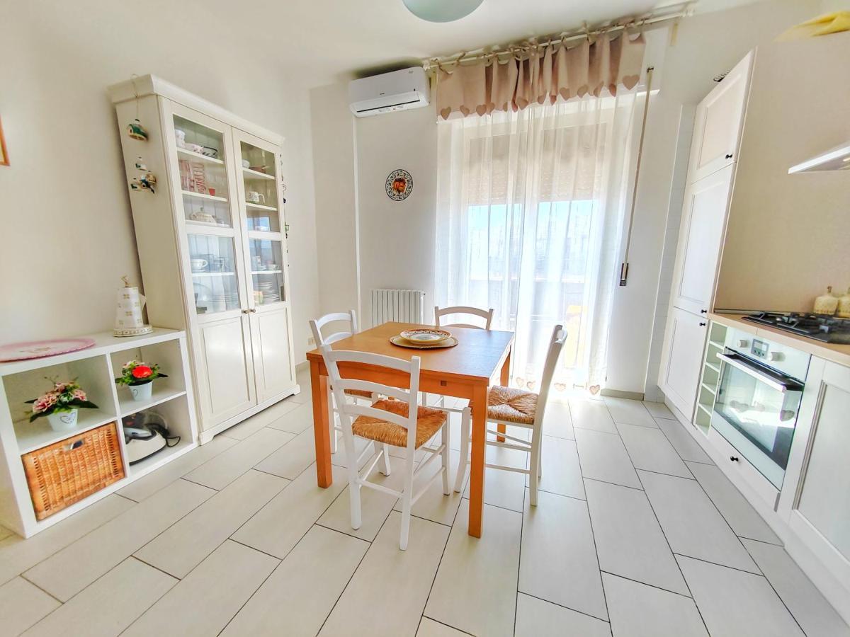 Dimora Sea View Lägenhet Monopoli Exteriör bild