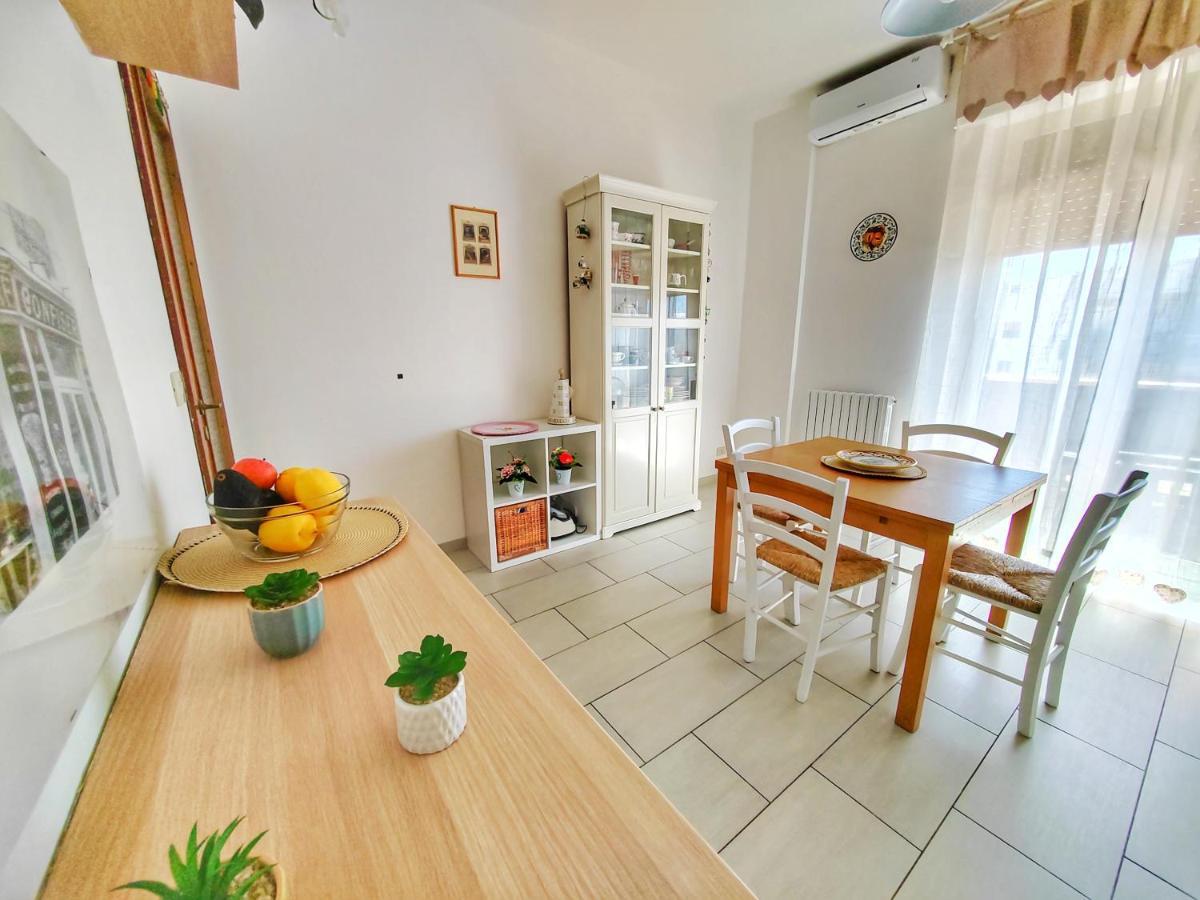 Dimora Sea View Lägenhet Monopoli Exteriör bild
